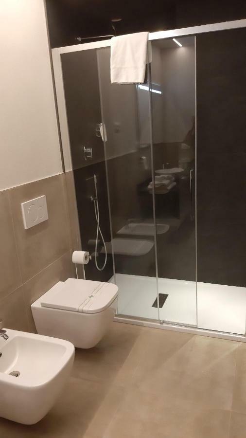 Astoria Living Apartments Bologna Ngoại thất bức ảnh