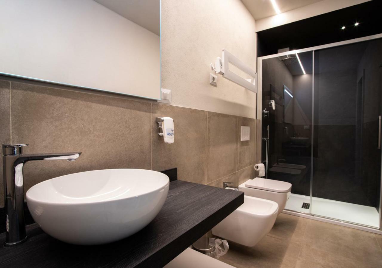 Astoria Living Apartments Bologna Ngoại thất bức ảnh